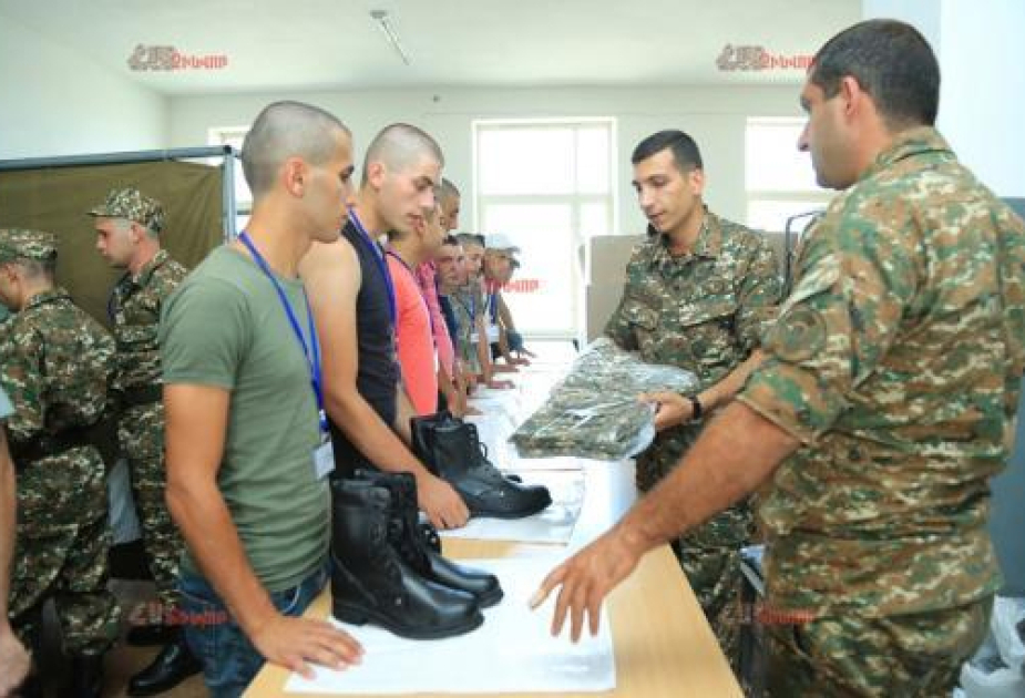 Ermənistanda hərbi xidmətə çağırış üçün yuxarı yaş həddinin artırılması planlaşdırılır xəbəri üçün şəkil