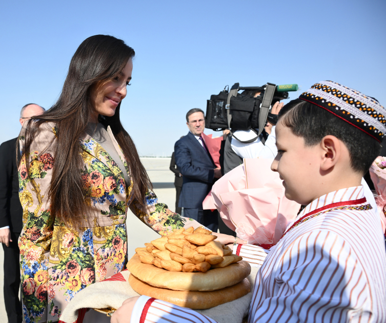 Leyla Əliyeva Türkmənistanda səfərdədir xəbəri üçün şəkil