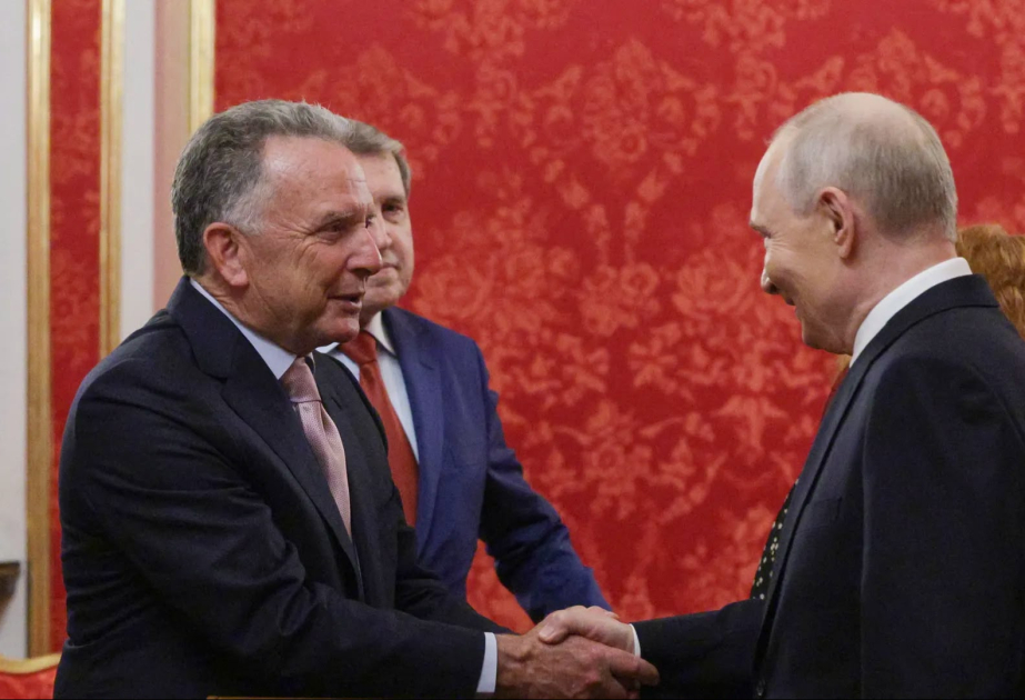 Uitkoff Zelenski ilə danışıqlardan sonra Putinə sülh təklifi təqdim edəcək xəbəri üçün şəkil